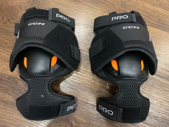 CCM (New) CCM Pro Senior Knee & Thigh Pads - 2024,,,,,,,,,,,,,,,,,,,,,,,,,,,,,,,,,,,,,,,,,,