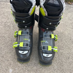 Mondo 24 & 24.5 Unisex Nordica GPX All Mountain Ski Boots (Used)