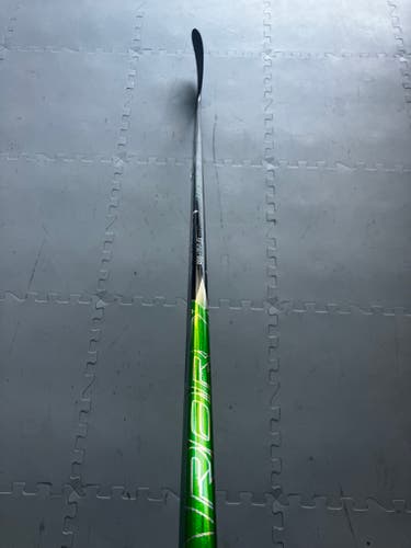 Custom Red Senior Bauer Vapor FlyLite Right Handed Hockey Stick P28 77 Flex (New)