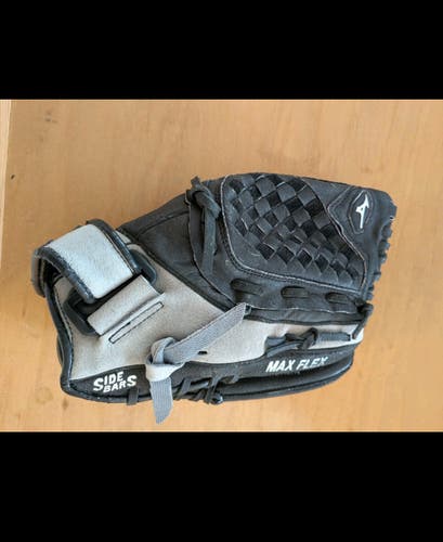 Mizuno Prospect Series Model GPP 1150 11.5 Power Close Glove