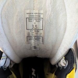 CCM Classic Plus Hockey Skates Regular Width Size 3.5 (Used)