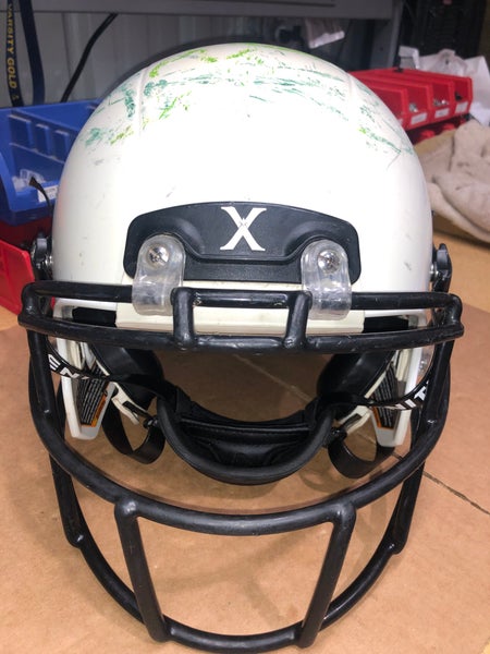 USED XENITH X2E+ YOUTH FOOTBALL HELMET - MEDIUM - WHITE