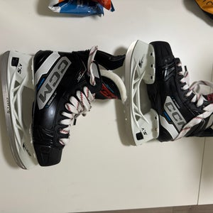 2023 CCM Jetspeed FT680 Hockey Skates Size 3 (Used)
