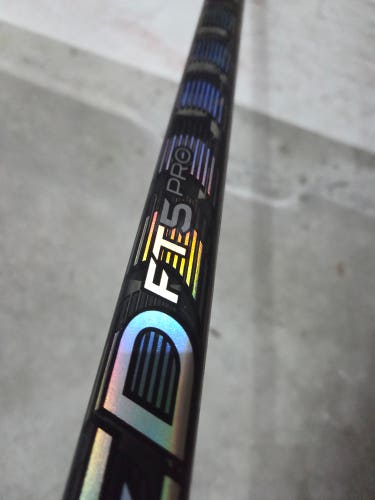 Senior CCM JetSpeed FT5 Pro Right Handed Hockey Stick Heel Pattern 85 Flex (Used)