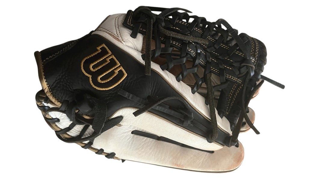 Wilson A1000 A10RF22T125 12 1/2" RH Throw Outfield Leather Softball Glove Mitt