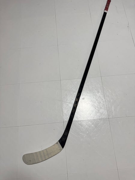 Intermediate Extra Lite Left Hand Hockey Stick P92 40 Flex (Used)