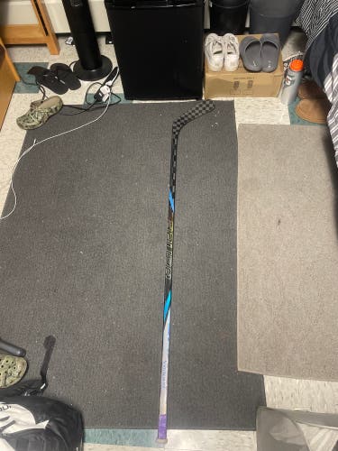 Senior Bauer Nexus Tracer Right Handed Hockey Stick P92 77 Flex (New)