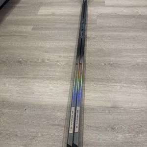 New Senior CCM JetSpeed FT8 Right Handed Hockey Stick P28 (New)