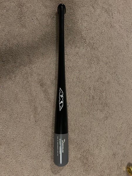 Short AXE Bat 31 oz 28" (New)