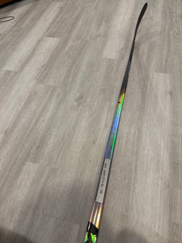 New Senior CCM JetSpeed FT8 Left Handed Hockey Stick P29 (New)