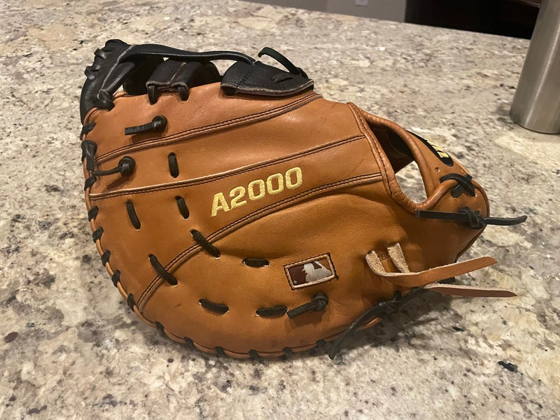 2022 Wilson A2000 RH First Base Baseball Glove 12.5" (New)