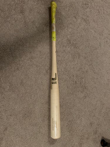 FT23 Axe Tucci Bat 31.5 oz 34" (Used)