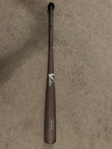 JD Davis Axe Victus Bat 31 oz 33.5" (Used)