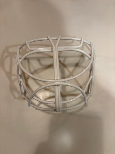 Senior Bauer Goalie Cage Pro Stock (New)