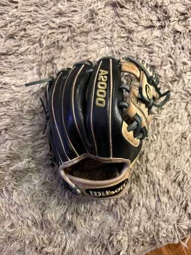 2022 Wilson A2000 1786 RH Infield Baseball Glove 11.5" (Used)