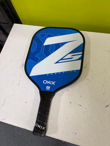 Used ONIX Z5 Pickleball Racquet None 11307-S000258972