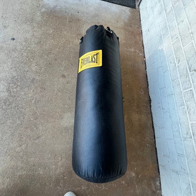 Used Everlast HEAVY BAG Boxing Heavy Bag Black 70 lb 11307-S000259267