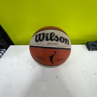 Used Wilson Basketball Womens Indoor 11307-S000259426
