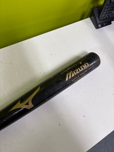 Used Mizuno MAPLE YOUTH MZM 271 BB/SB Wood Bat 30" 11307-S000256474