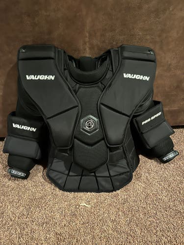 Medium Vaughn Goalie Chest Protector (Used)