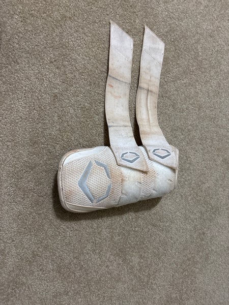 White Senior EvoShield Elbow Guard Elbow Protection (Used)
