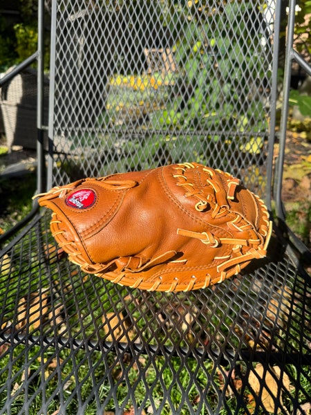 Nokona CM600 RH Catcher's Baseball Glove 33" (Used)