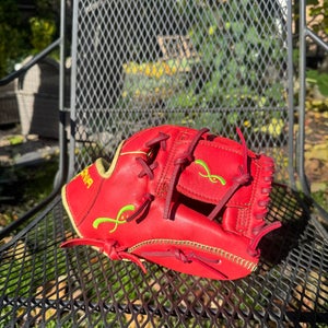 Nokona RH Infield Baseball Glove 11.5" (Used)