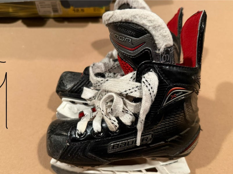 2017 Bauer Vapor X500 Hockey Skates 9 (Used)