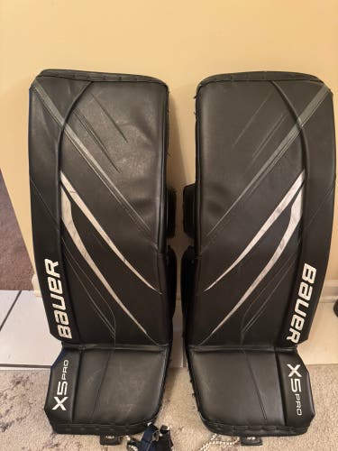 Small 2023 Bauer Vapor X5 Pro Goalie Leg Pads (Used)