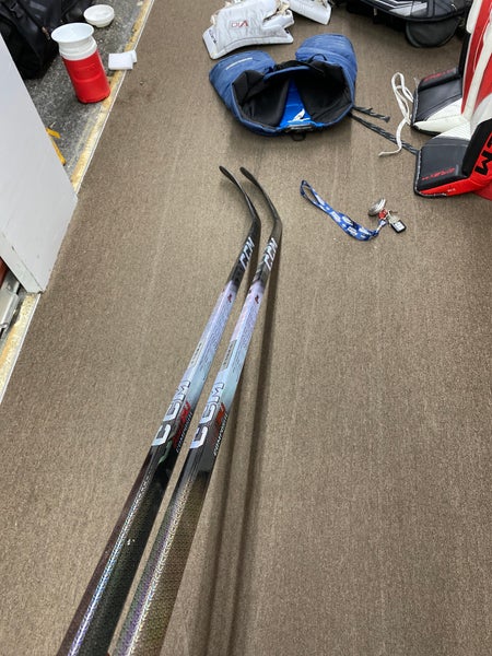 Senior CCM JetSpeed FT8 Pro Right Handed Hockey Stick P28 70 Flex (New)