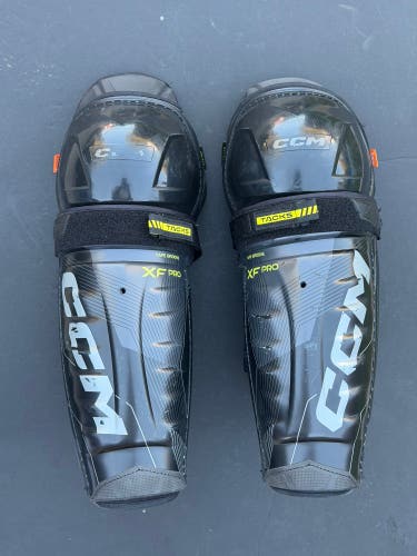 Senior CCM Tacks xf pro 14" Shin Pads (Used)