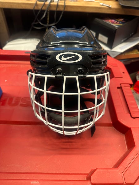 Small Bauer Helmet (Used)