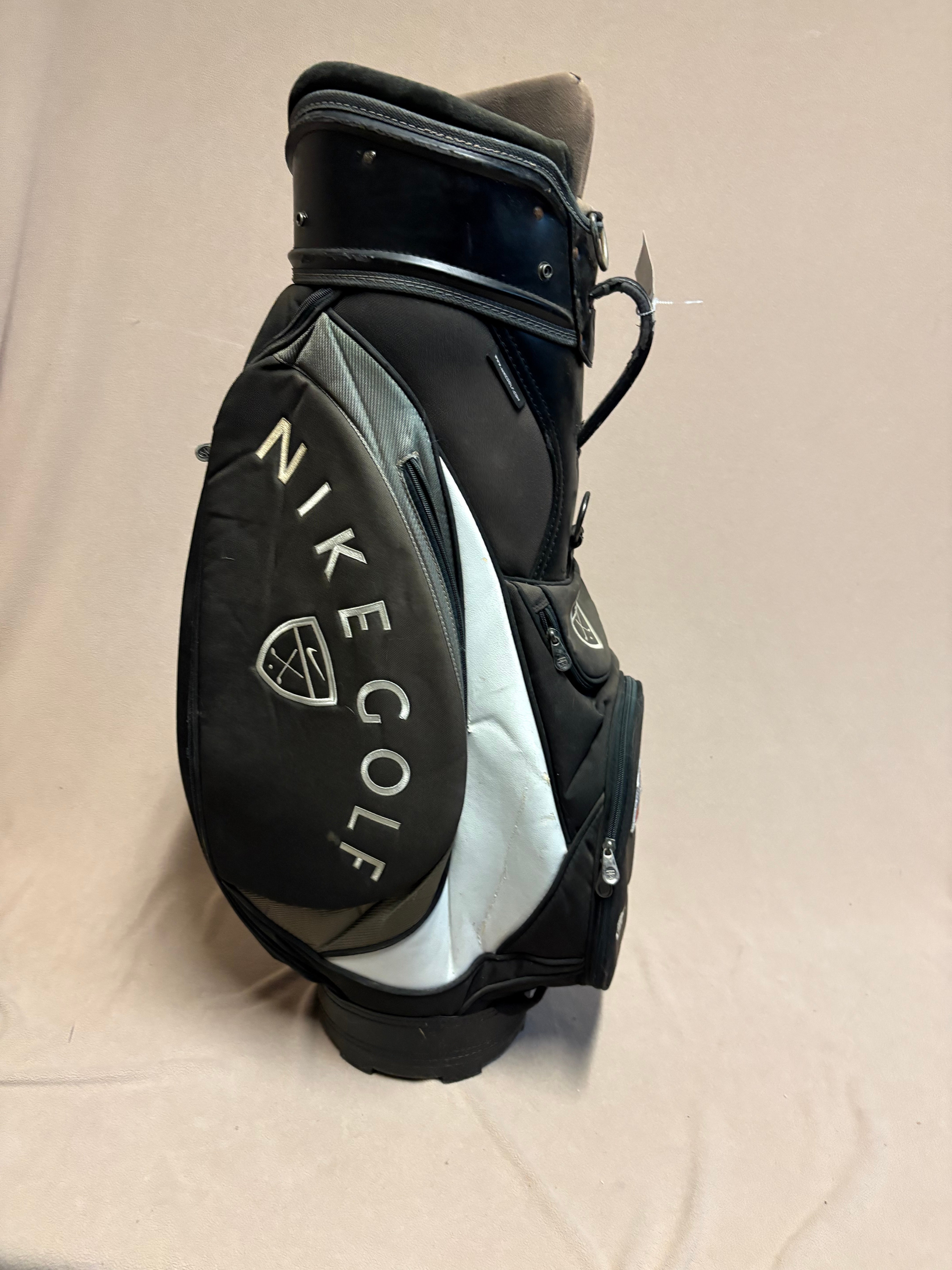 Nike Sasquatch Golf Bag | SidelineSwap | Buy and Sell on SidelineSwap