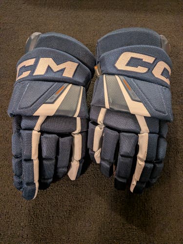 CCM Tacks XF Pro Gloves 15" (Used)