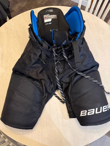 Men's Senior Medium Bauer HP Pro Hockey Pants (Used)