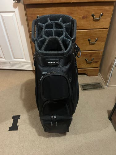 Men's Maxfli Bag (Used)