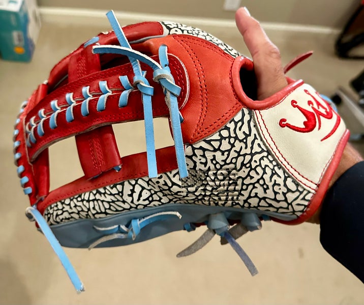 Crown Customs LHT Softball Glove 13.5"