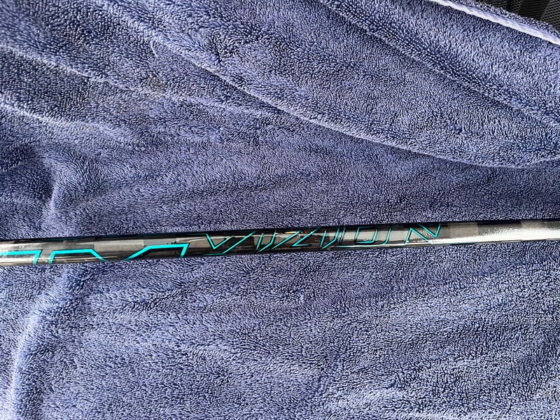 CCM Vizion RH Hockey Stick P29 75 Flex