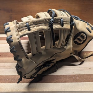 First Base LH Wilson A2000 1613 Baseball Glove 12.25" (Used)