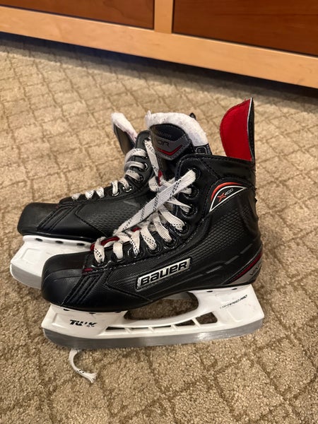 Bauer Vapor X 400 Hockey Skates Regular Width Size 4 (Used)