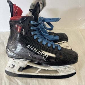 Junior Size 5.5 Fit 1 Bauer Vapor X5 PRO Ice Hockey Skates. FLY-TI Blades