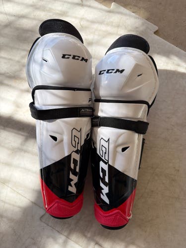 Junior CCM Jetspeed FT485 12" Shin Pads (New)