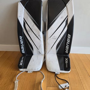 Intermediate Large (32+1") Bauer Vapor X5 Pro Goalie Leg Pads