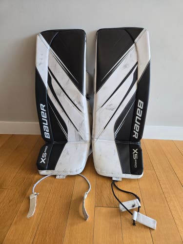 Intermediate Large (32+1") Bauer Vapor X5 Pro Goalie Leg Pads