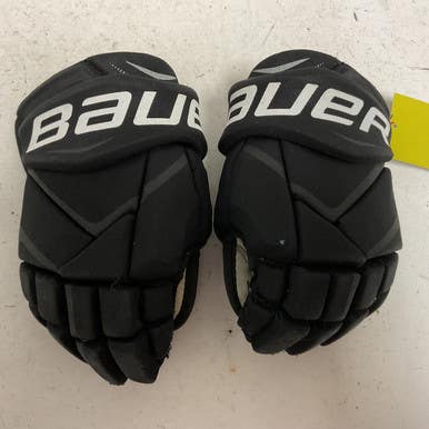 Used Bauer VAPOR X700 Junior Gloves Black And Red 11" 11855-S000191978