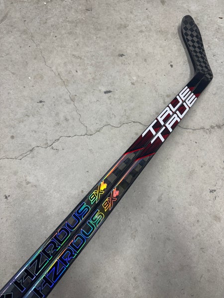 2 Pack 85 Flex P28 Hzrdus Smoke Senior True Left Hand Pro Stock (New) NHL