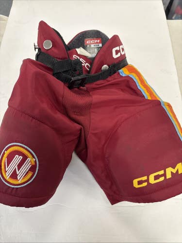 Youth Size Medium Red CCM TACKS 85C Club Ice Hockey Player Pants