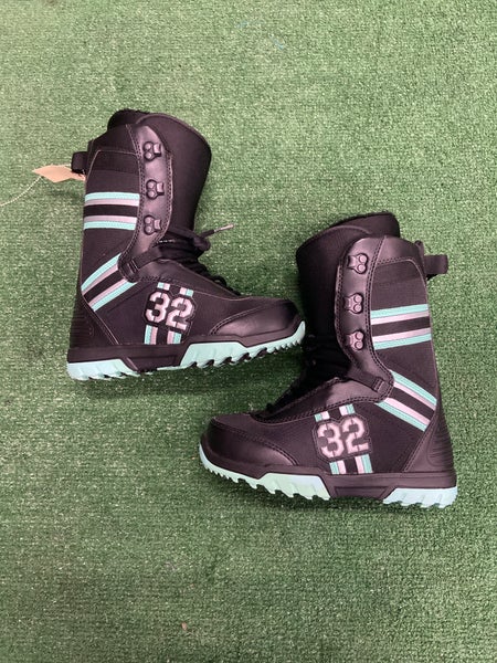 Thirty Two Exus Snowboard Boots | Women's 7