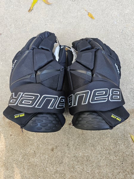 Bauer Vapor Hyperlite Gloves 14" (Used)