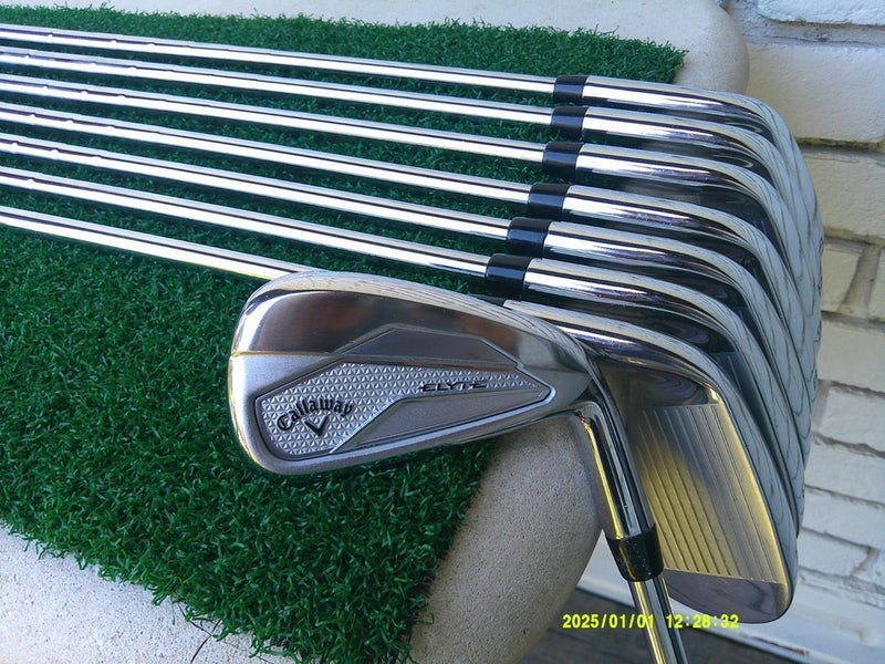 Callaway ELYTE (4i-PW, AW) Iron Set w/ True Temper VECTOR Stiff Shafts